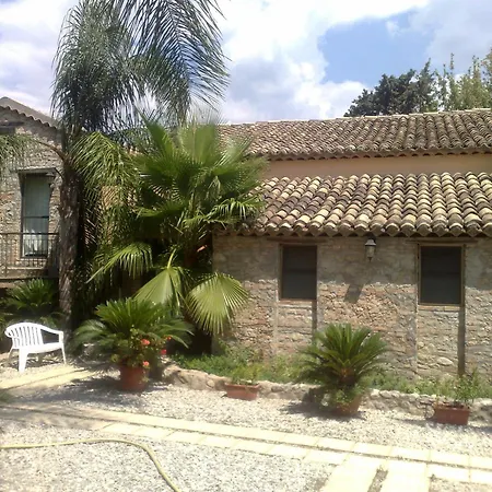 Agriturismo La Calabrisella * Davoli