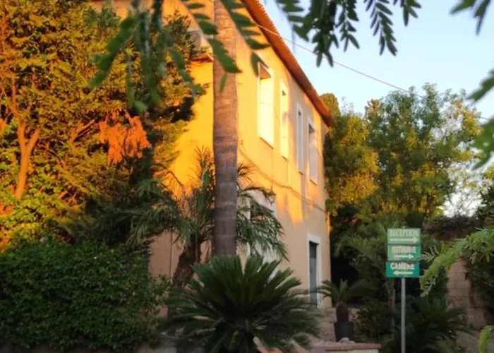 农家乐 La Calabrisella *